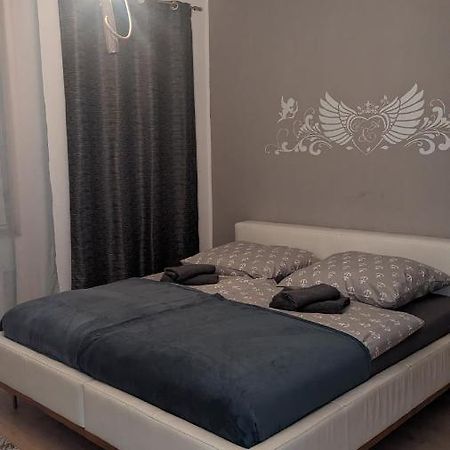 ארפורט Ferienwohnung מראה חיצוני תמונה